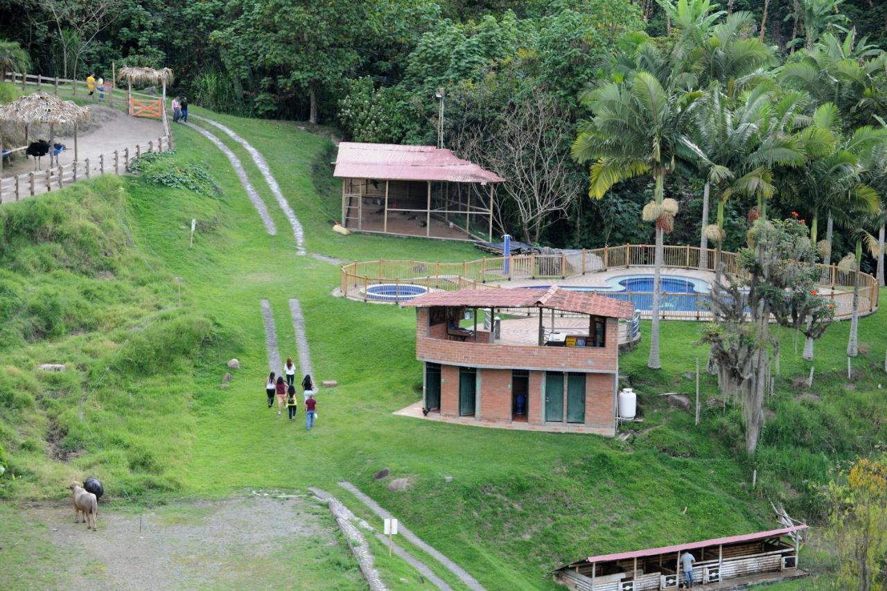 Ferienwohnung Hacienda Charrascal Coffe Farm Manizales Exterior foto